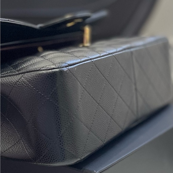 Chanel jumbo caviar gold hardware - Picture 4 of 16